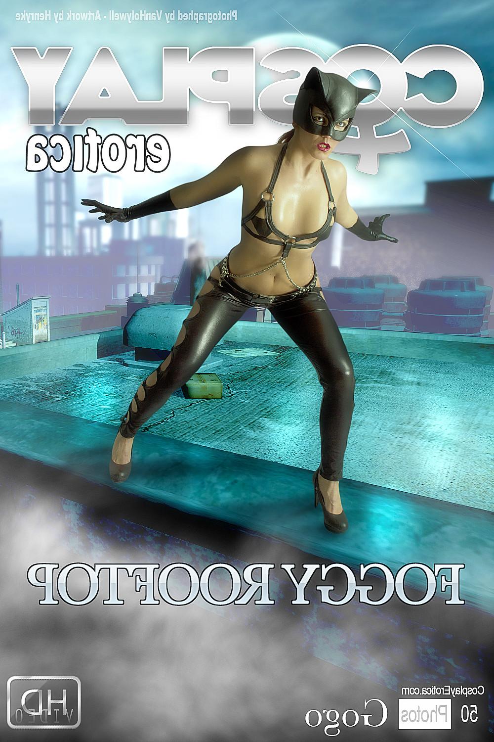 16P Catwoman Cosplay