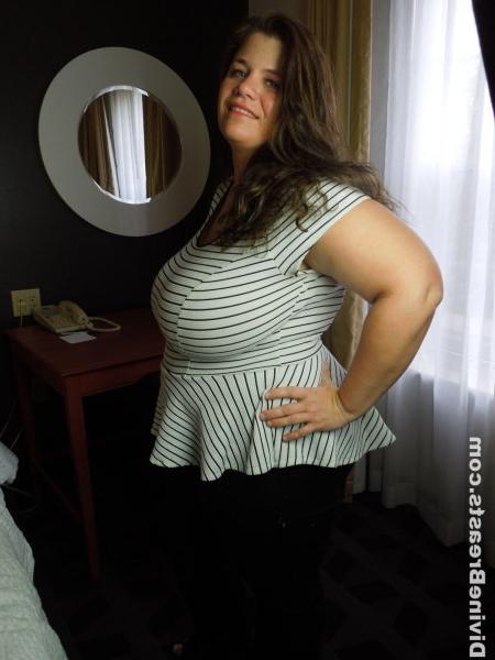 15P Chubby amateur Hayley displaying her gigantic titties