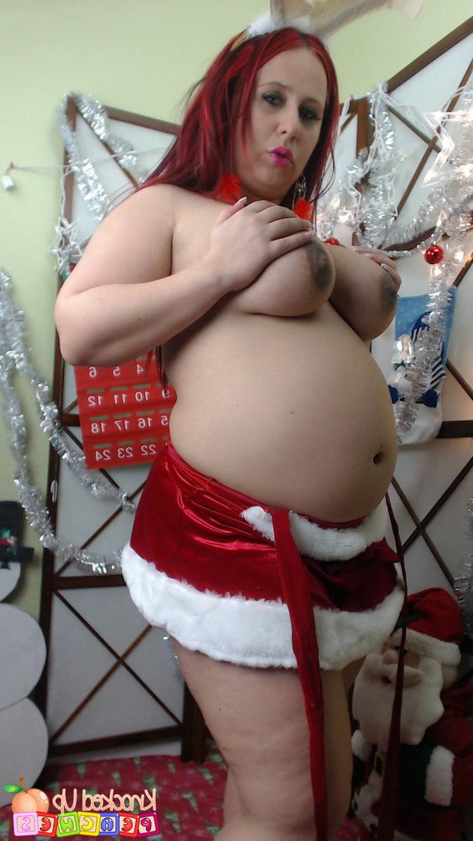 12P Pregnant Georgia Peach strips out of her little slutty Christmas