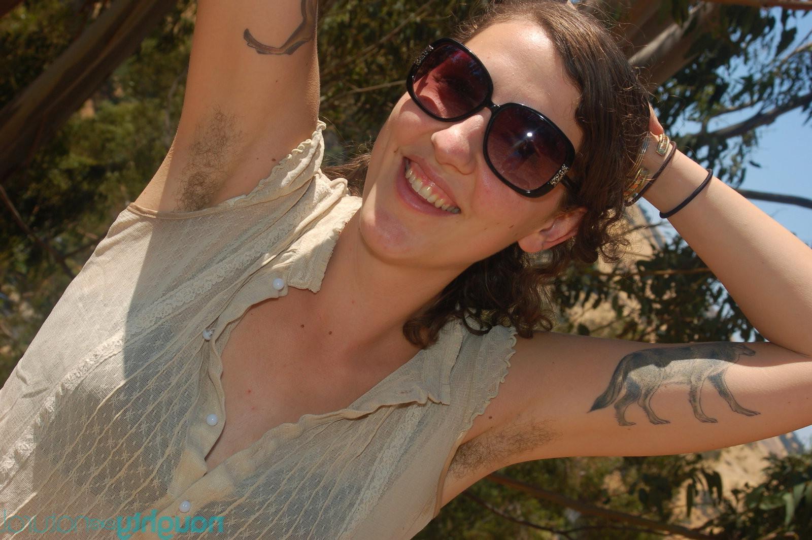 14P Hairy girl Artemis nude outdoor