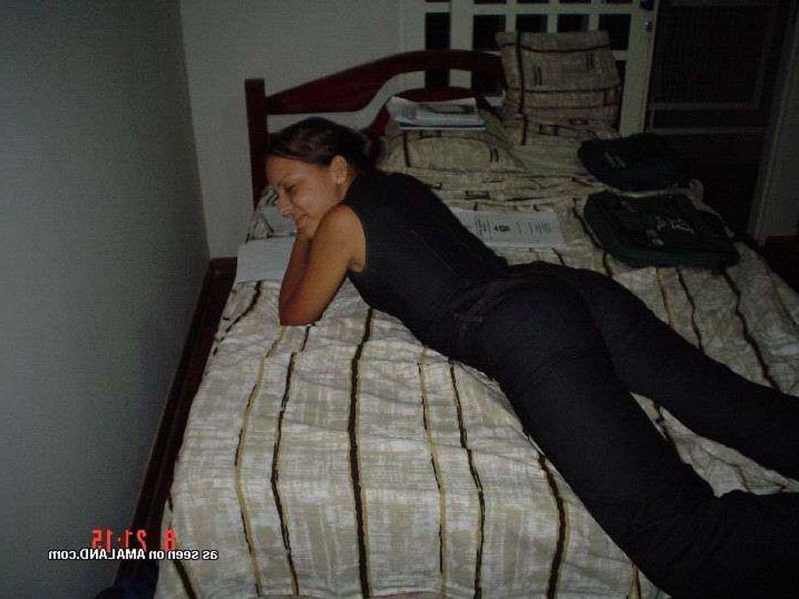 10P Photo set of a horny chick enjoying anal sex