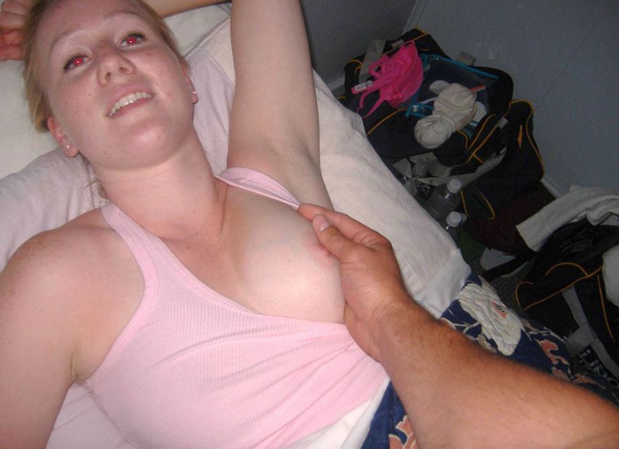 10P blonde in pink top has oral sex with two guys