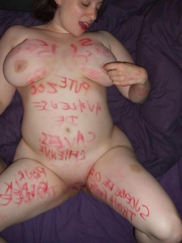 14P Wild BBW writes stuff on her naked body