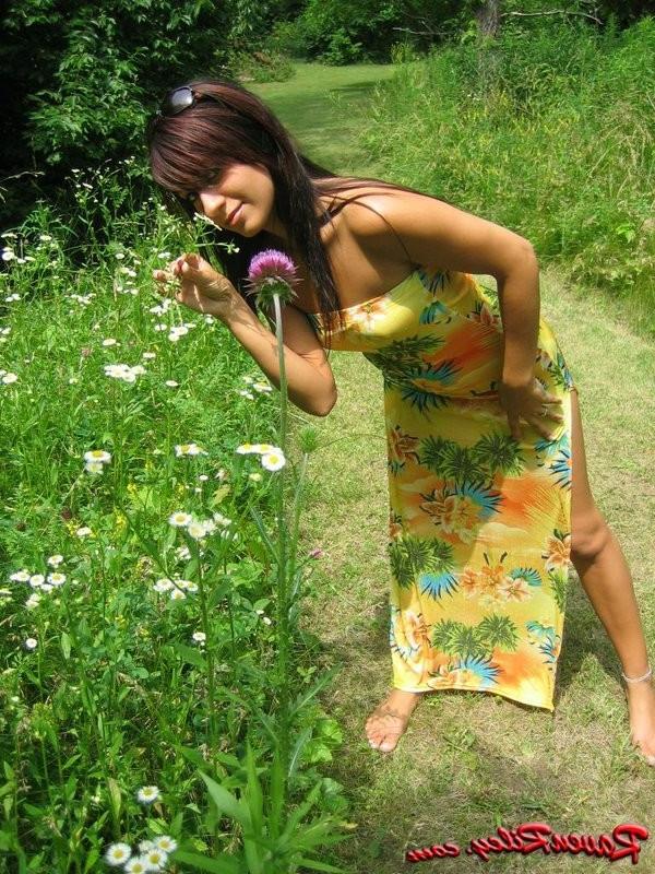 20P Raven Strips Her Sexy Spring Dress