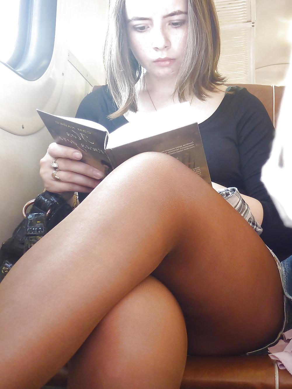 14P Pantimedias, pantyhose, spy voyeur train