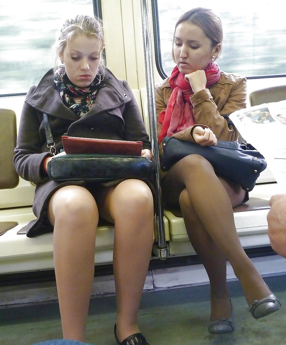 14P Pantimedias, pantyhose, spy voyeur train