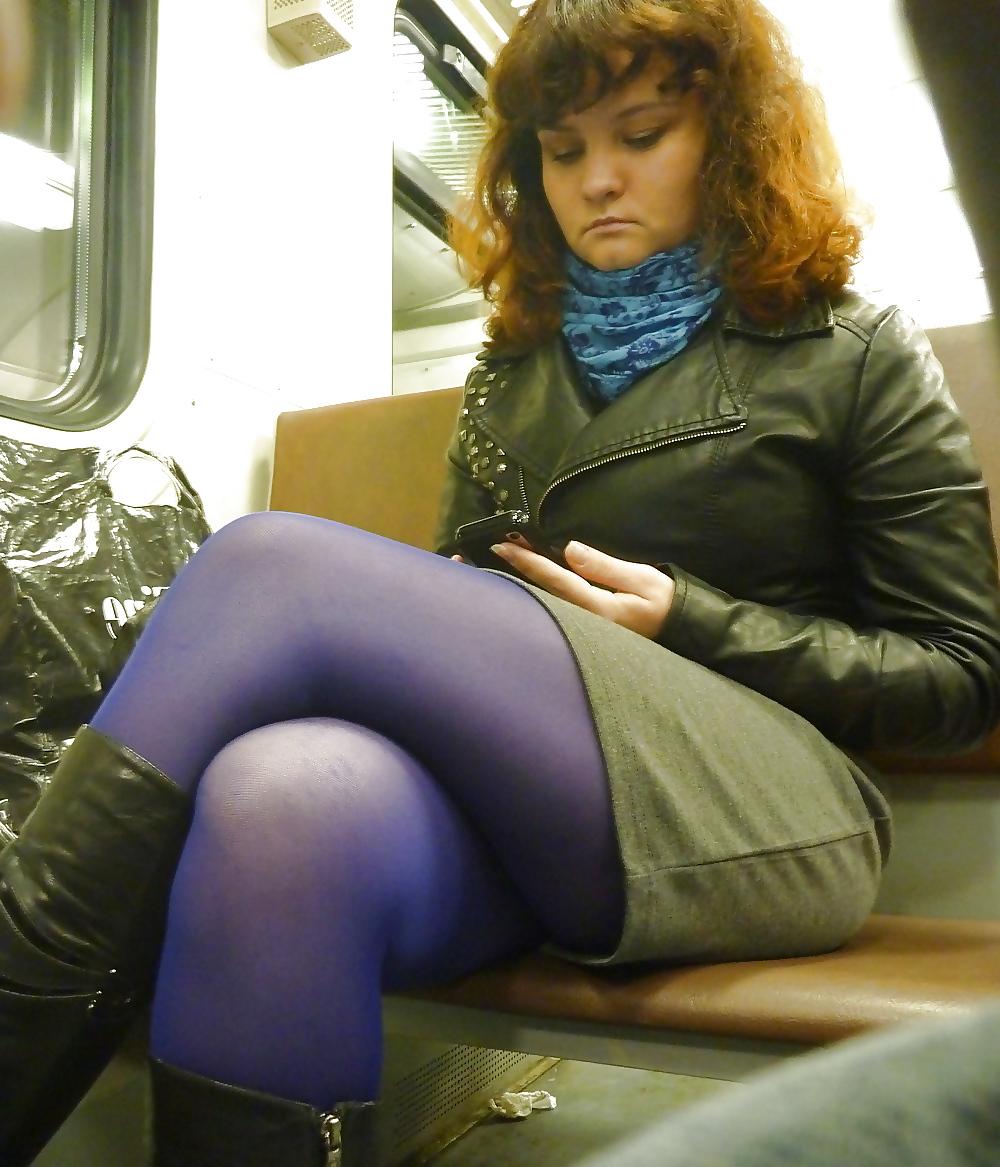 14P Pantimedias, pantyhose, spy voyeur train