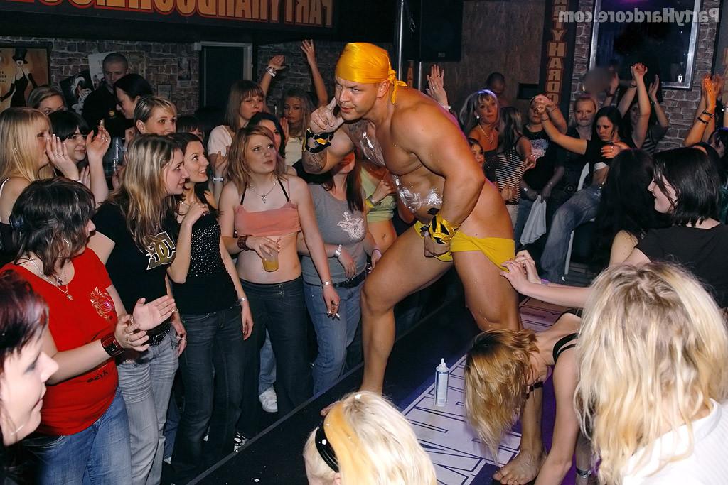 14P CFNM sex party with horny amateur women from Party Hardcore
