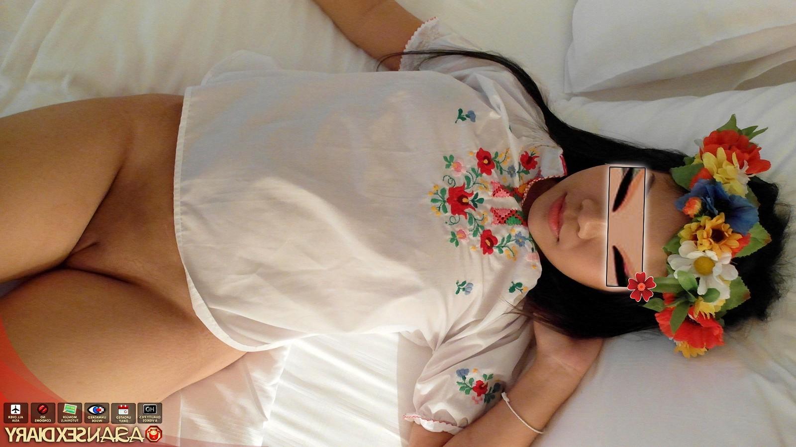 15P Traditional folk dress wearing Asian slut gets her ass fucked