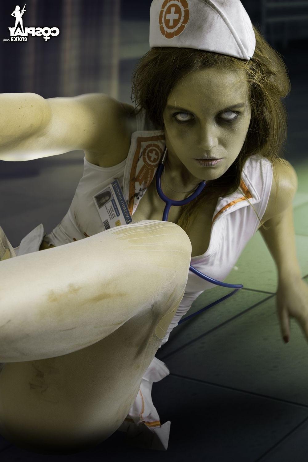 16P Walking Dead Cosplay