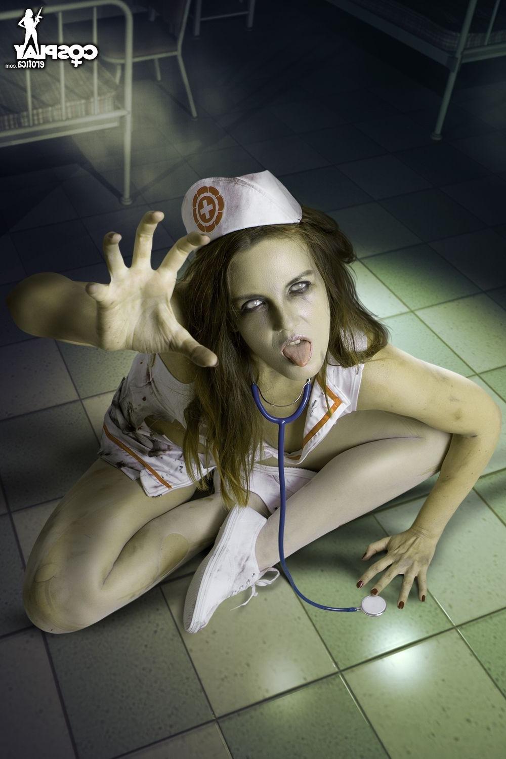 16P Walking Dead Cosplay