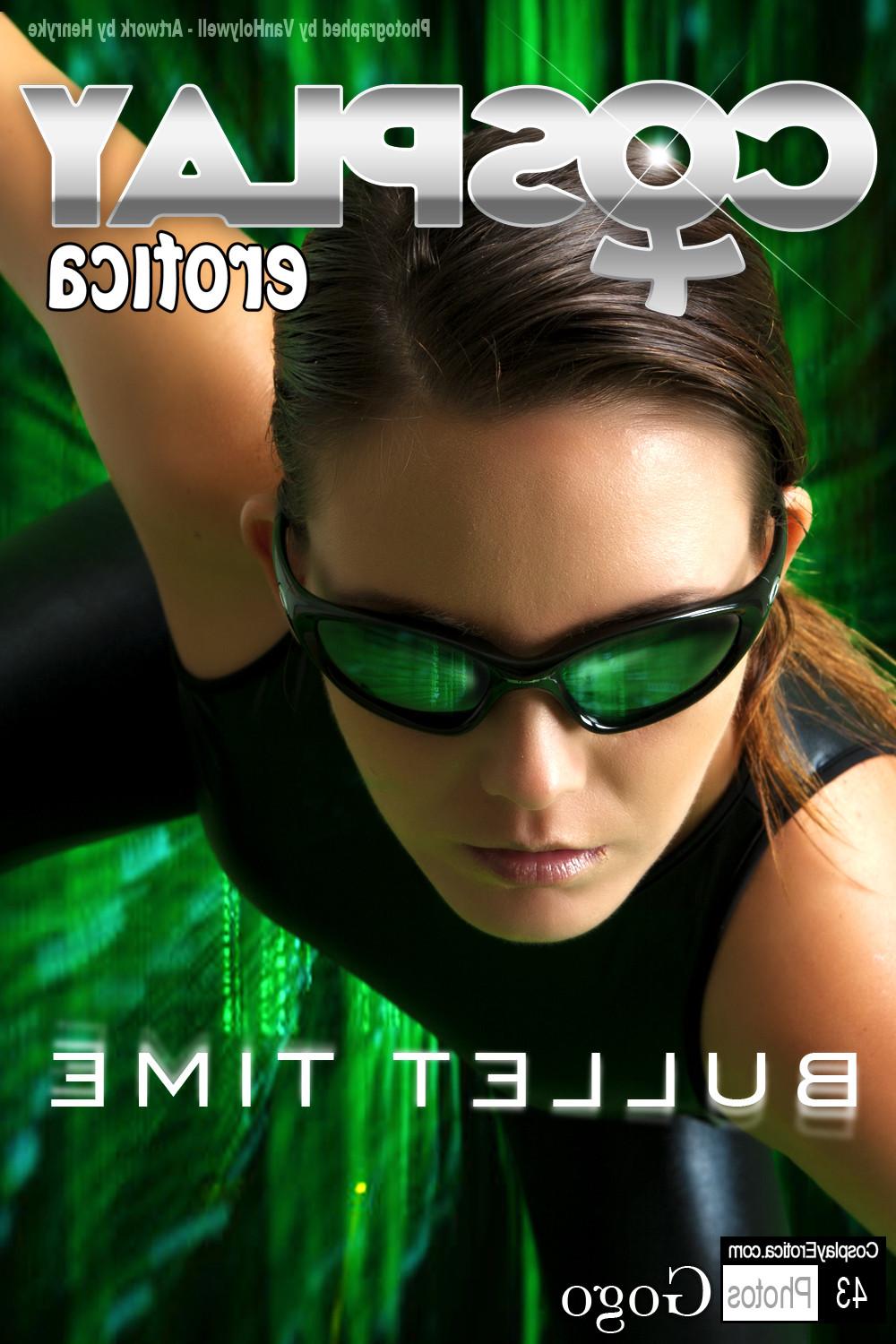 16P The Matrix Cosplay