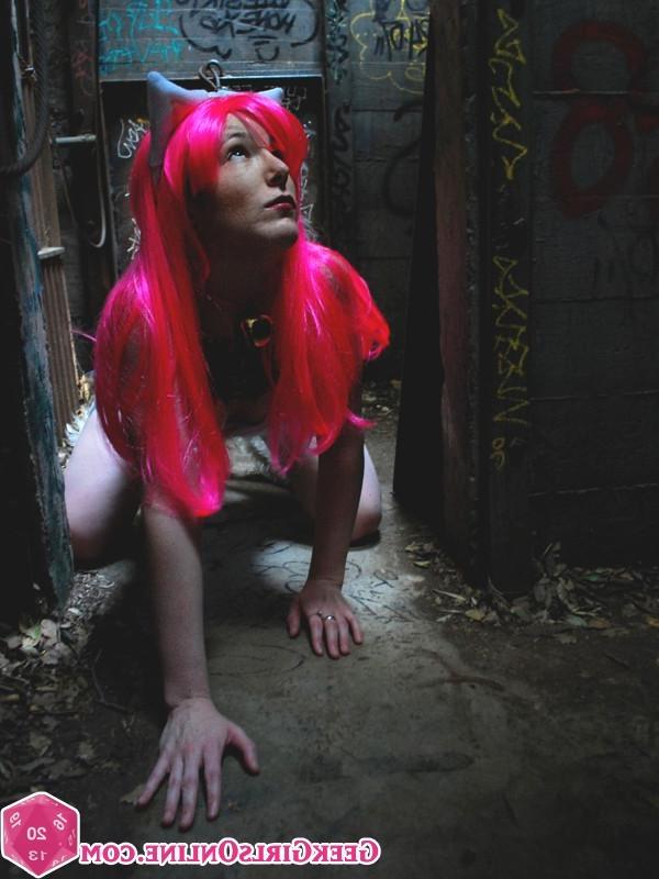 15P Hot nerdy geek girl cosplay