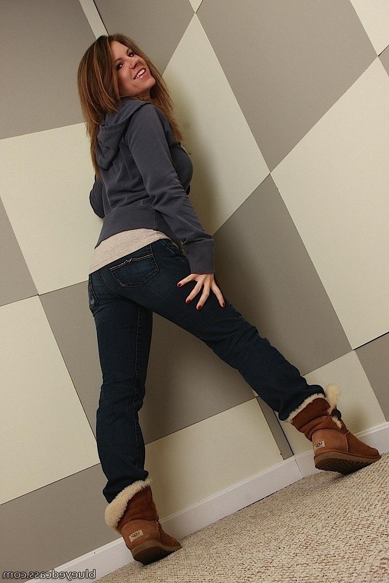 15P Brunette teen tease Cass