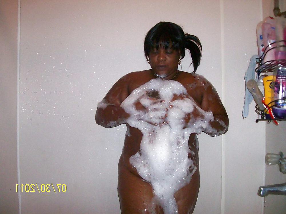 8P Very Thick Ebony mom 