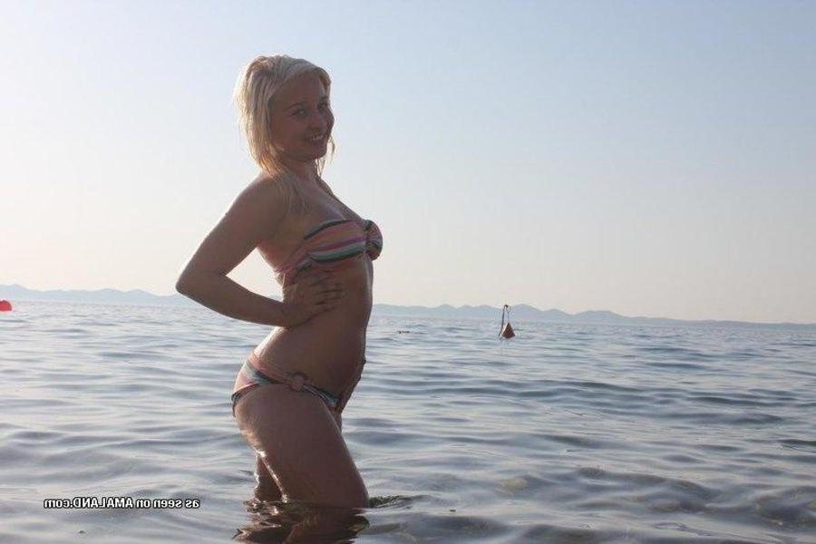 12P Collection of naughty sexy girlfriends posing outdoors