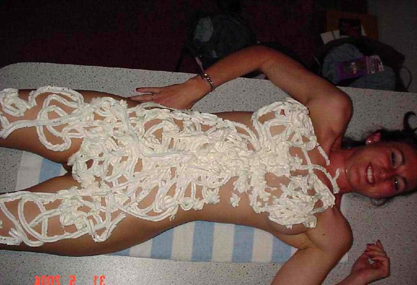 15P Drunk amateur girlfriends partying and flashing