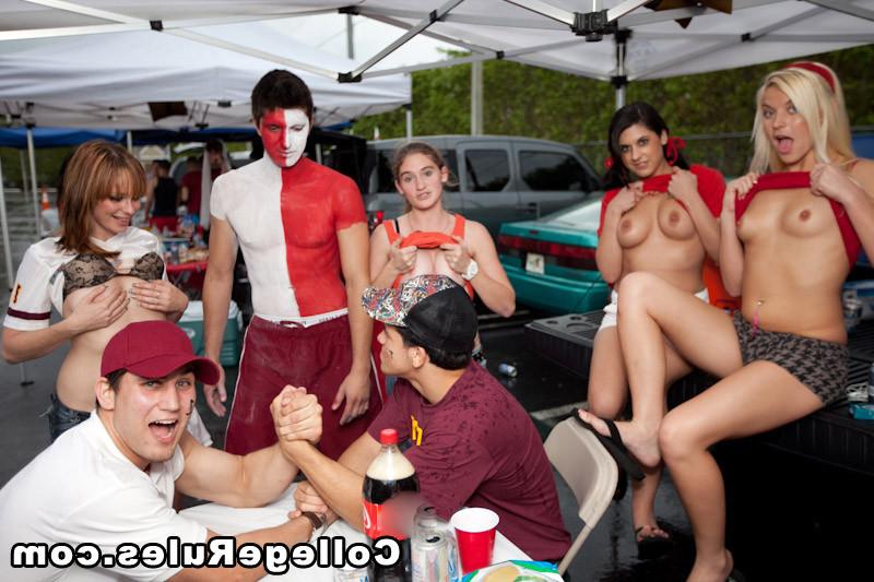 12P College Party Sex Pics