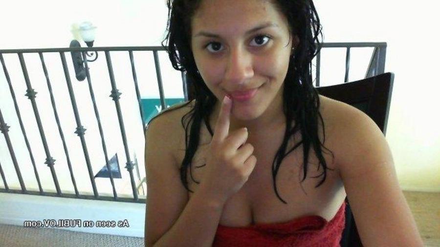 9P Collection of a busty teen camwhoring at home