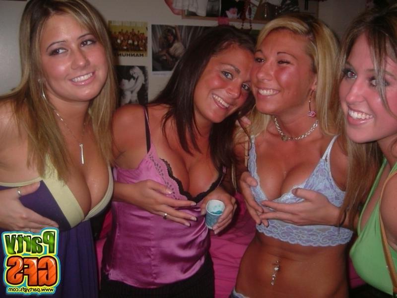 15P Really drunk amateur girlfriends exposed