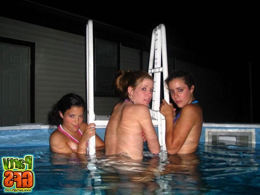 15P Really drunk amateur girlfriends exposed