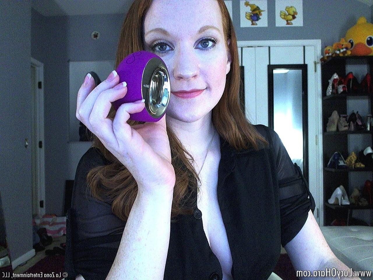 15P Lucy Ohara gives her own review of the lelo ora and it gives her a great orgasm 