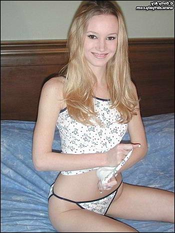 18P Dirty Aly shows off a hot shaved pussy