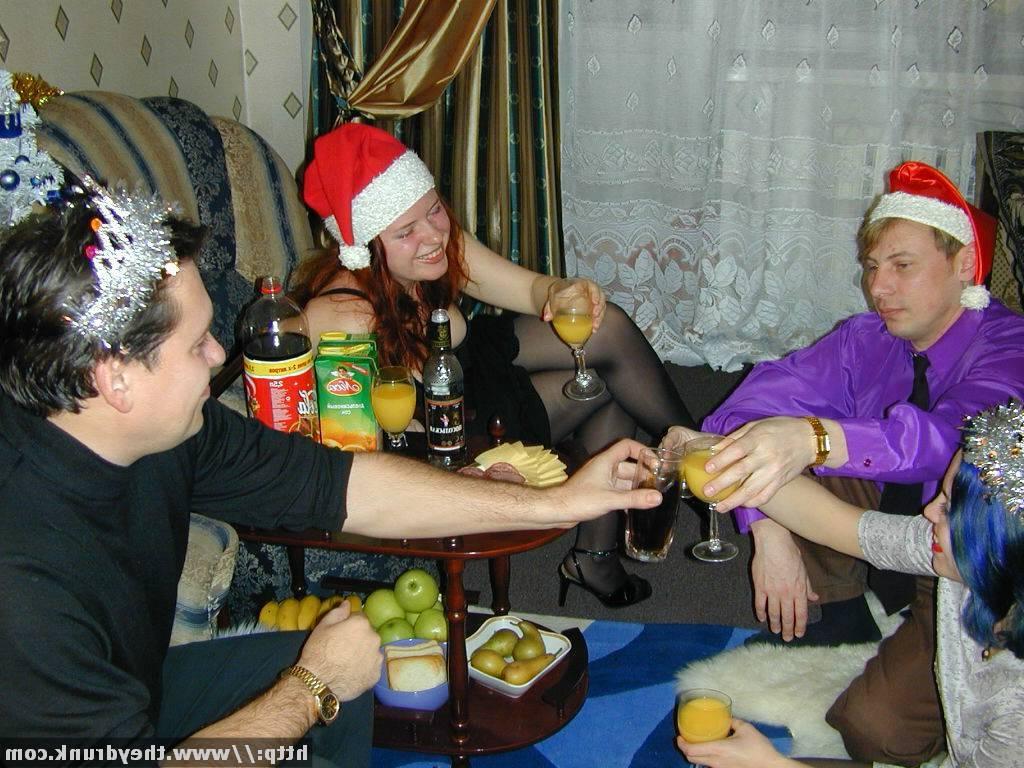 16P Wild and hot New Years orgy with pussy fingering