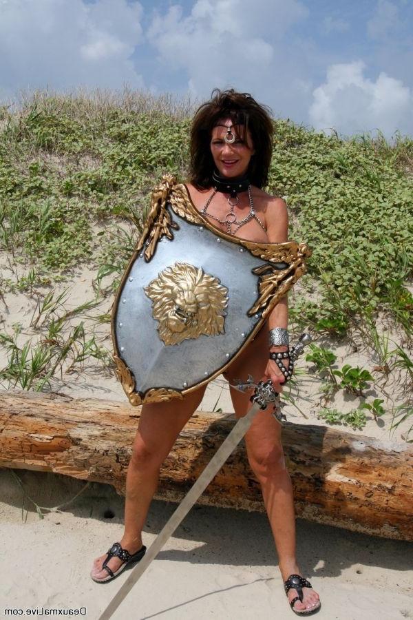 12P Warrior Deauxma Princess of Power ! Busty MILF XXX