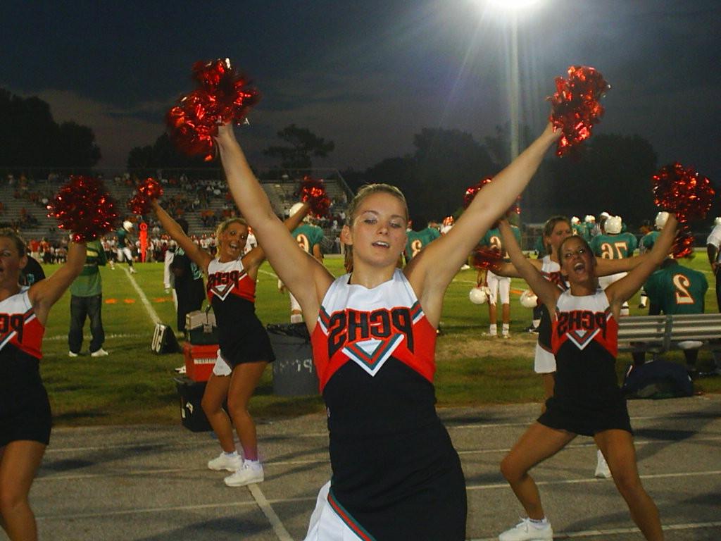 16P Photos of a sexy sporty chick who got naked