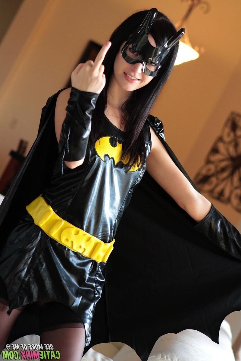 15P Batgirl Cosplay Catie Minx Flips The Finger And Flashes Pussy