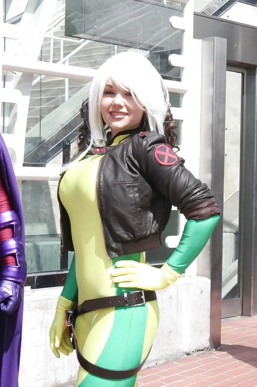 22P Cosplay Girls (X-Men)