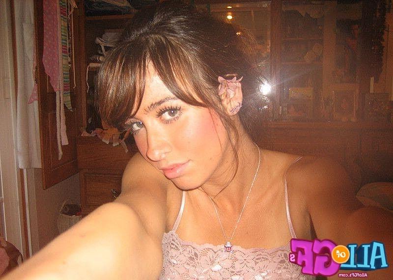12P Hot girlfriends drunk sex party