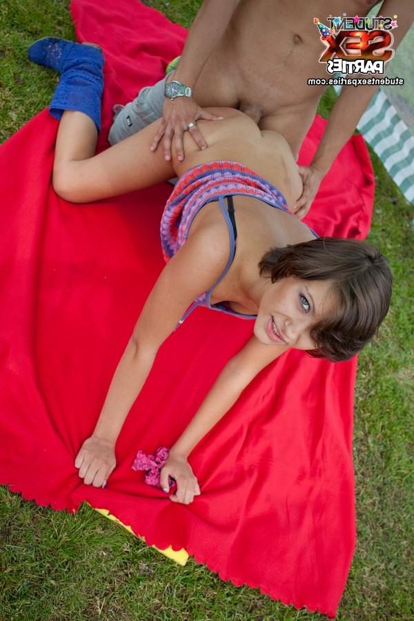 8P Busty girl has sex with two guys
