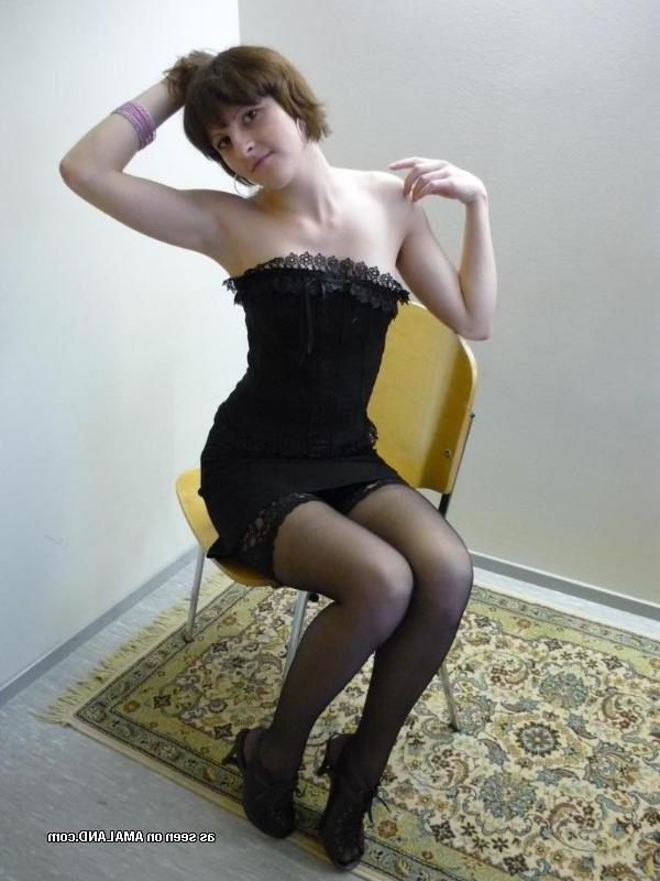 15P Sultry amateur housewives