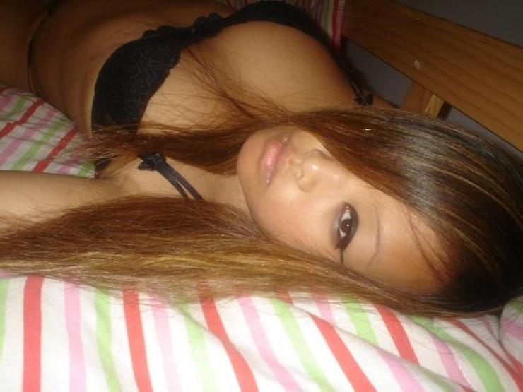16P Photos of hot amateur creampies