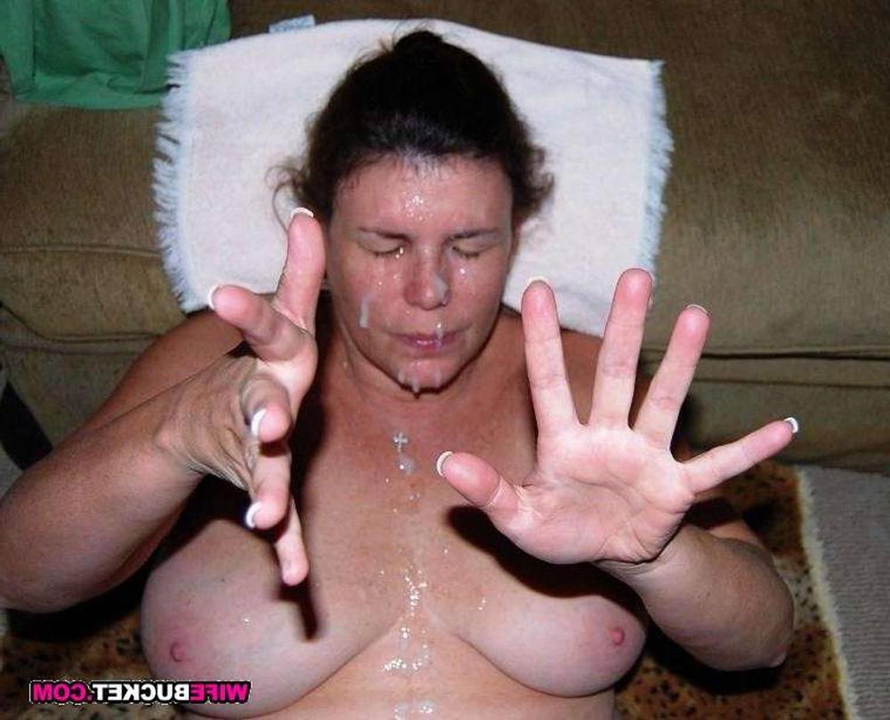 20P Freche Bilder von echten Ehefrauen beim hausgemachten Sex