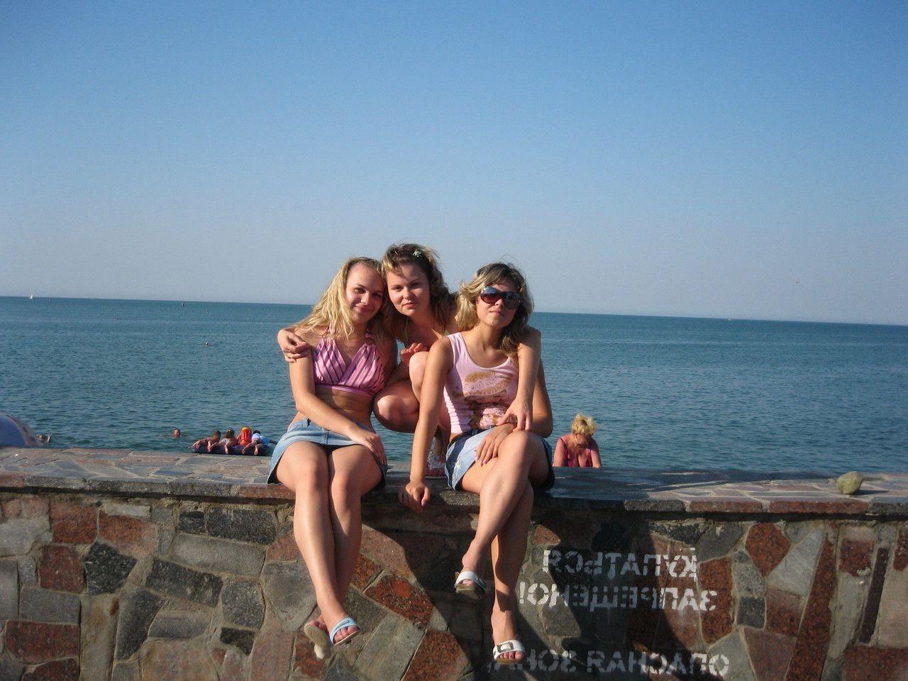 16P Photos of hot amateur creampies