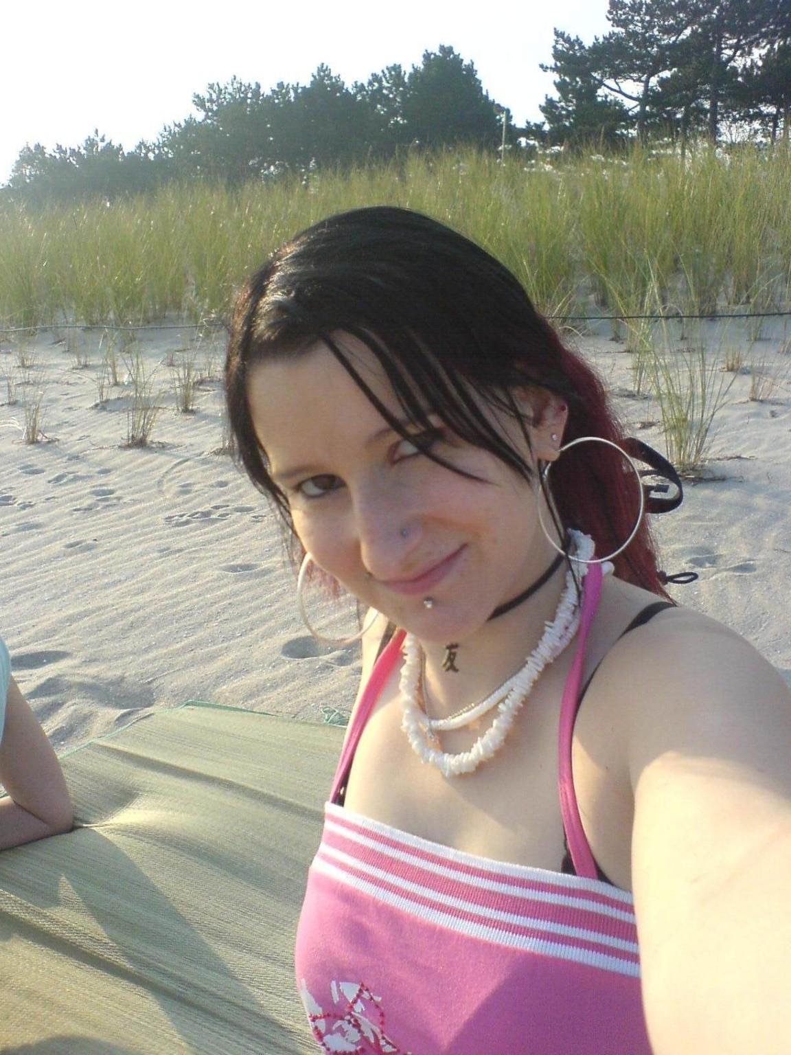 16P Photos of hot amateur creampies