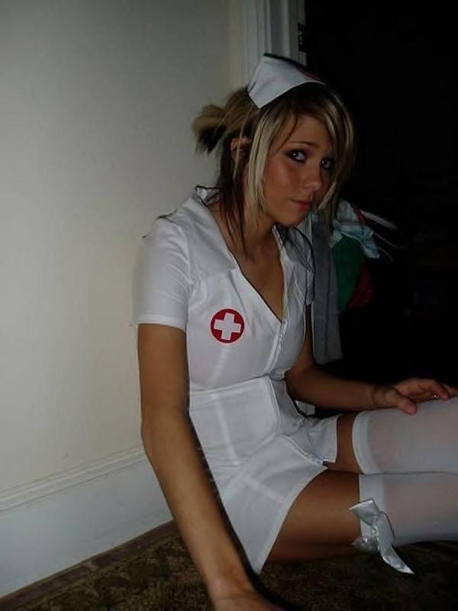 16P Euro babes getting down and dirty