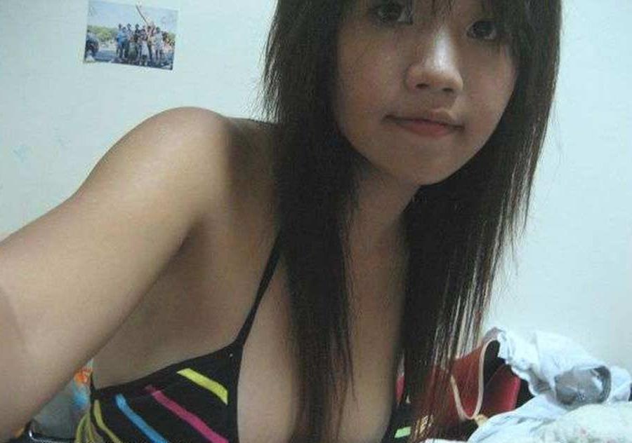 10P Picture gallery of various amateur kinky oriental babes