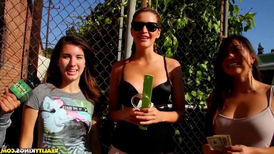 16P Naughty amateur sex for money on filmed camera