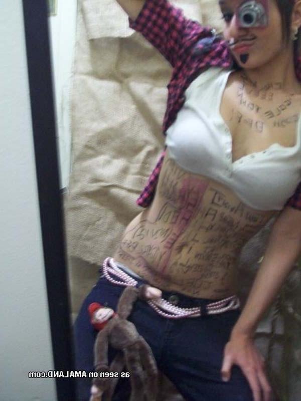 16P Selfshooting amateur GF in a pirate's costume