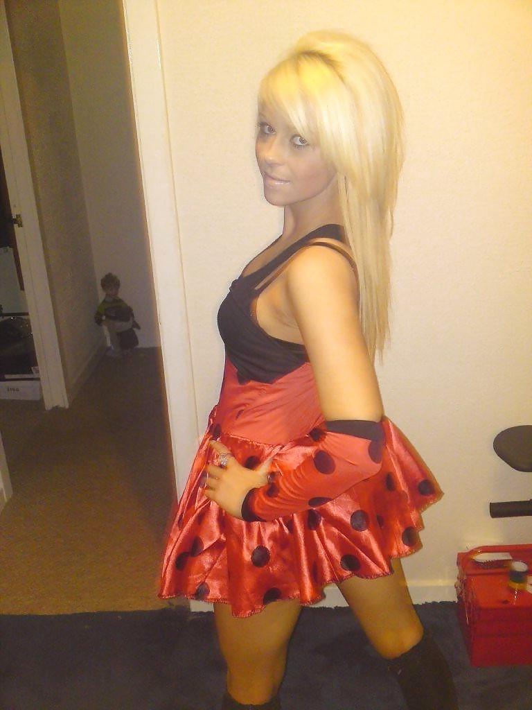 24P Cosplay Girls (Ladybird)