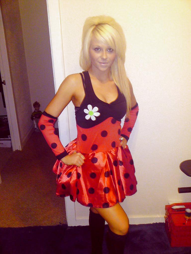 24P Cosplay Girls (Ladybird)