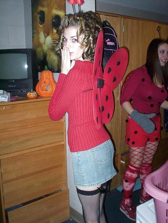 24P Cosplay Girls (Ladybird)