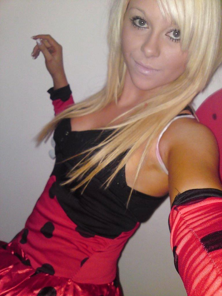 24P Cosplay Girls (Ladybird)