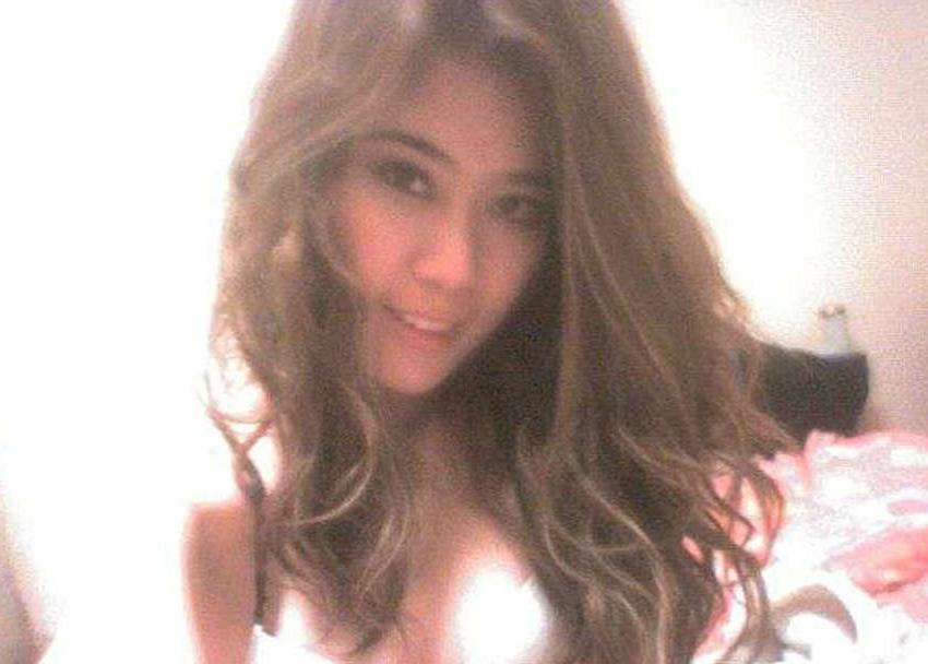 15P Photos of hot Oriental girlfriends