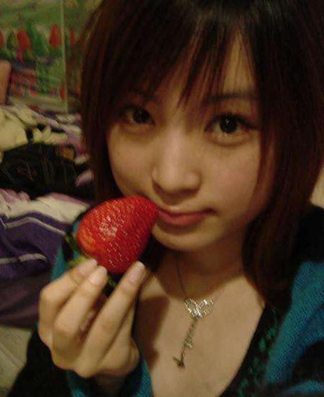 15P Pictures of lovely Oriental teens