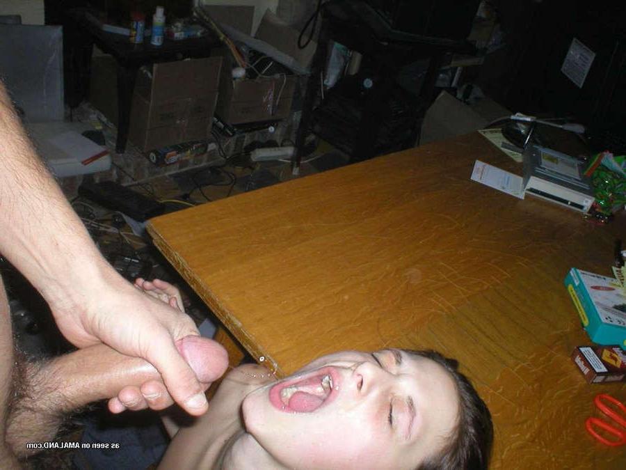 15P Sizzling hot picture set of wild blowjob and loads of cum 